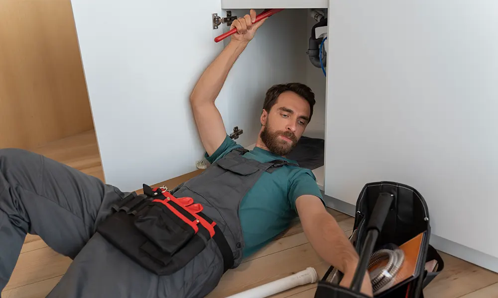 who is responsible for blocked drains tenant or landlord​