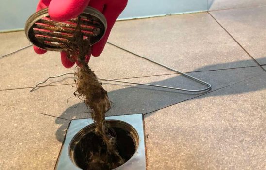 hair-clog-pulling-drain